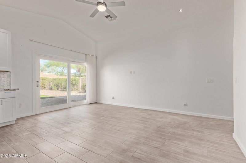 22039 N 35th Dr, Glendale, AZ 85310