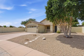 2204 Quartz Ct, Gilbert, AZ 85295
