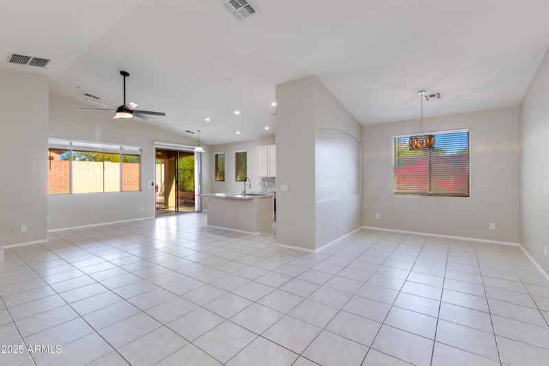 2204 Via Caballo Blanco --, Phoenix, AZ 85085