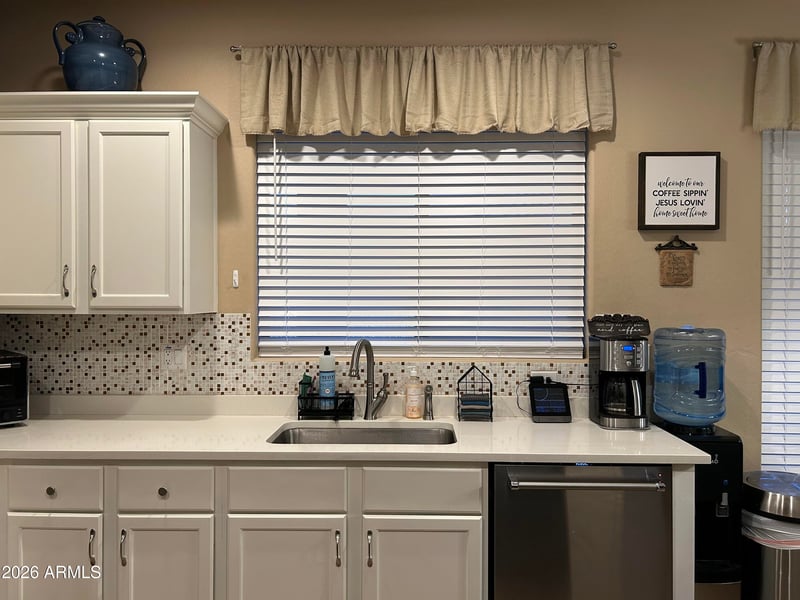 2204 W Alicia Dr, Phoenix, AZ 85041