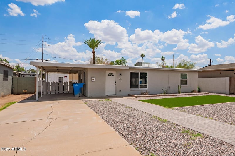 2205 Cambridge Ave, Phoenix, AZ 85009