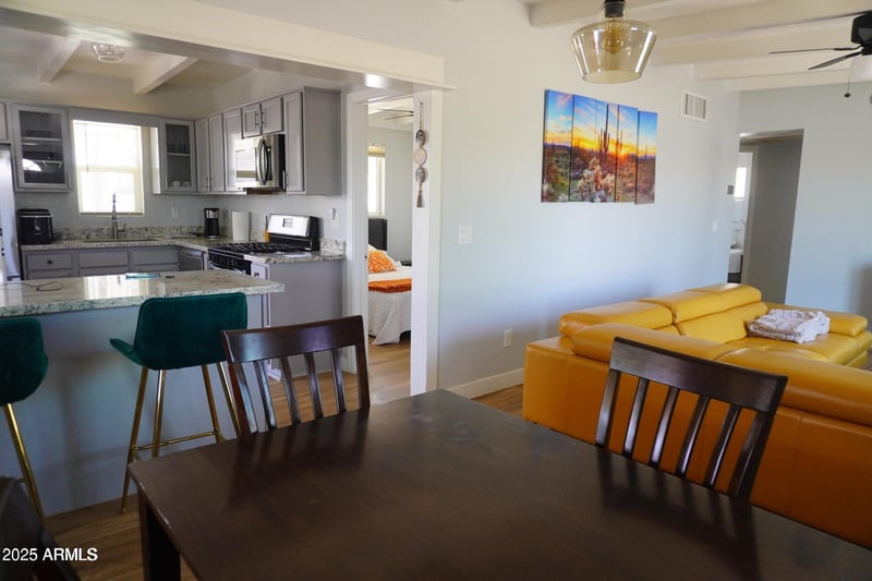 2205 Cambridge Ave, Phoenix, AZ 85009