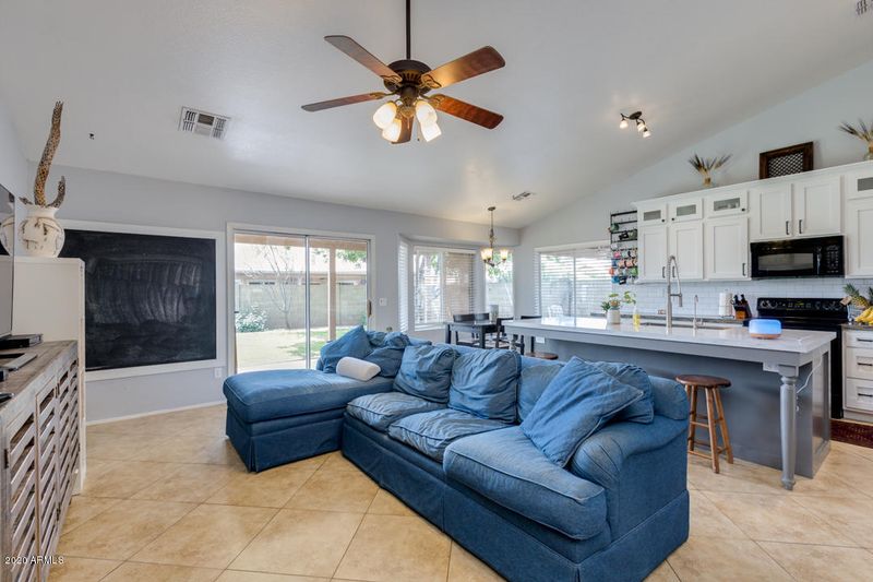 2205 E Brooks St, Gilbert, AZ 85296