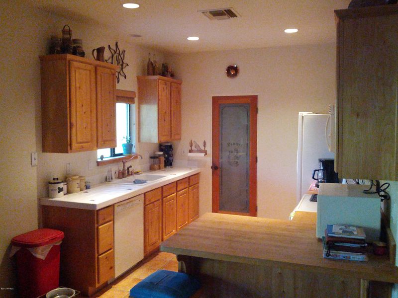 2205 E Cavalry Rd, New River, AZ 85087