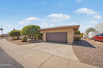 2205 N Nicklaus Dr, Mesa, AZ 85215