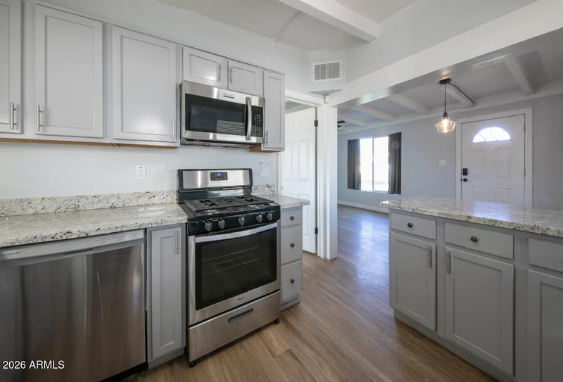2205 W Cambridge Ave, Phoenix, AZ 85009