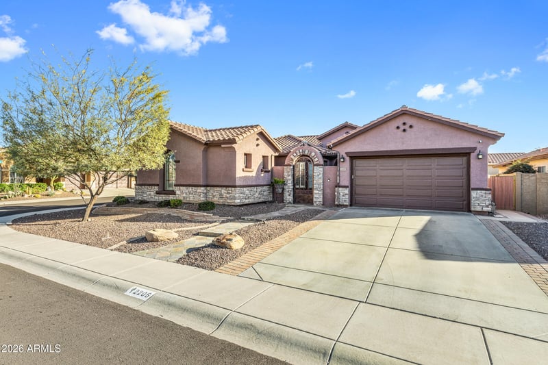 2205 W Clearview Trl, Phoenix, AZ 85086