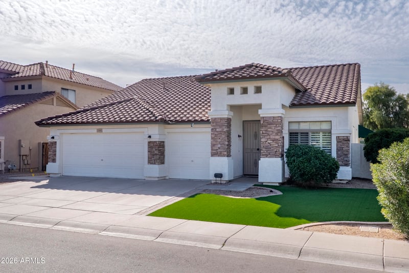2205 W Olive Way, Chandler, AZ 85248