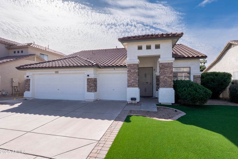 2205 W Olive Way, Chandler, AZ 85248