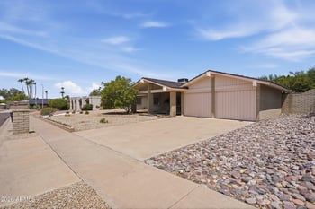 2206 E Nicolet Ave, Phoenix, AZ 85020