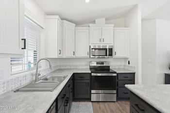 2206 Ellsworth Rd #74B, Mesa, AZ 85209