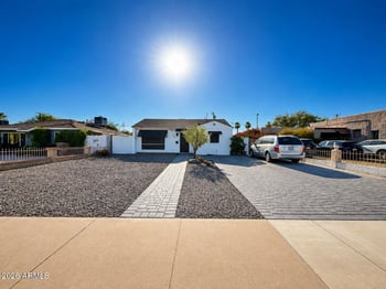 2206 N 15th Ave, Phoenix, AZ 85007