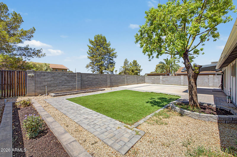 2206 N Cholla St, Chandler, AZ 85224