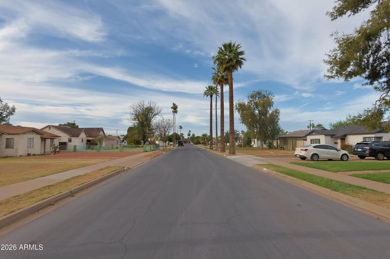 2206 N Laurel Ave, Phoenix, AZ 85007