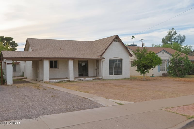 2206 N Laurel Ave, Phoenix, AZ 85007