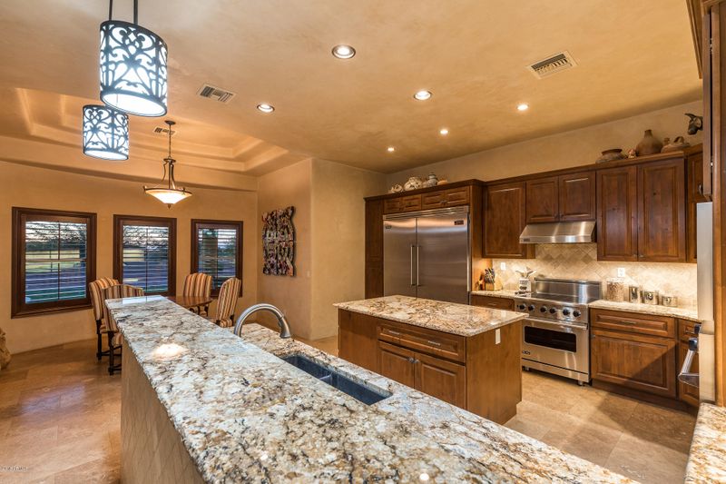 2206 S Geronimo Rd, Apache Junction, AZ 85119