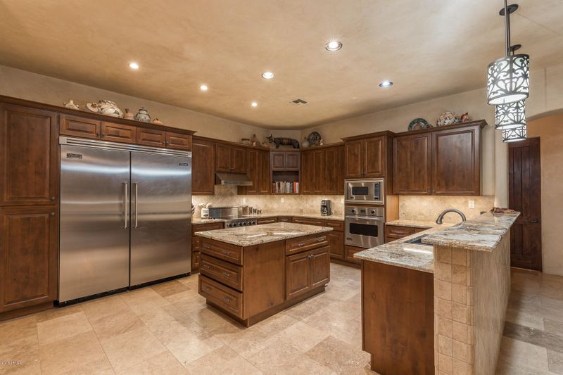 2206 S Geronimo Rd, Apache Junction, AZ 85119