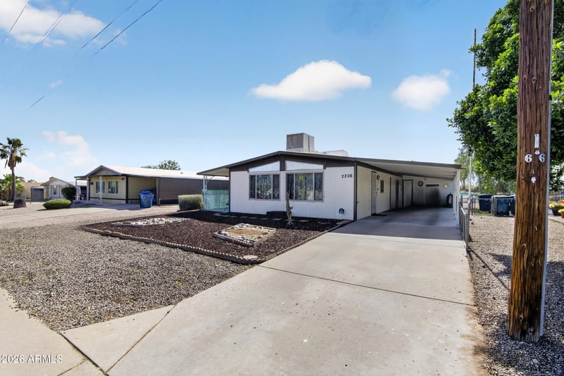 2206 Vista Rd, Apache Junction, AZ 85119