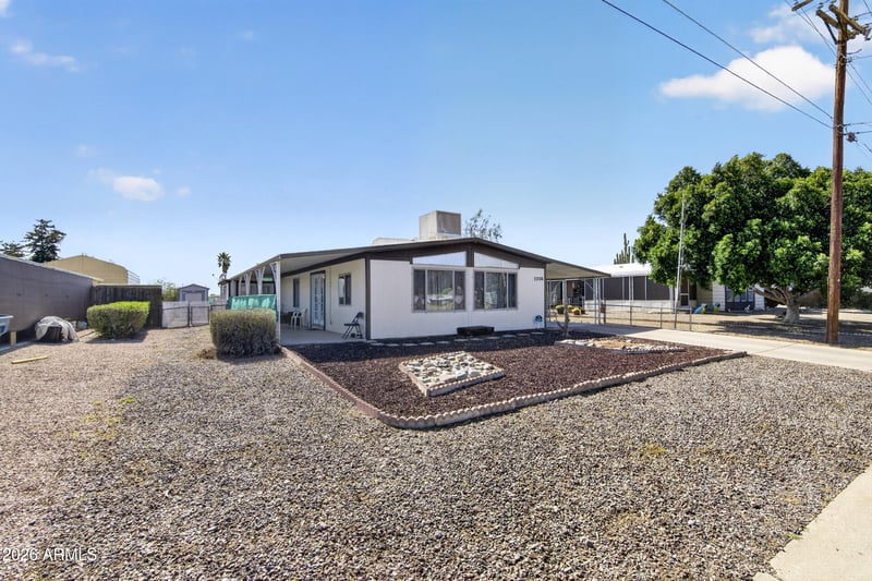 2206 Vista Rd, Apache Junction, AZ 85119