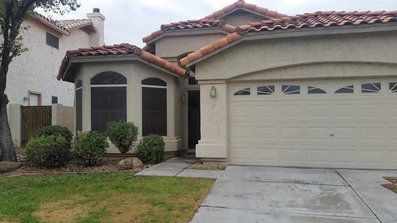 2207 E Donald Dr, Phoenix, AZ 85024