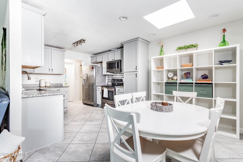 2207 Marlette Ave, Phoenix, AZ 85015