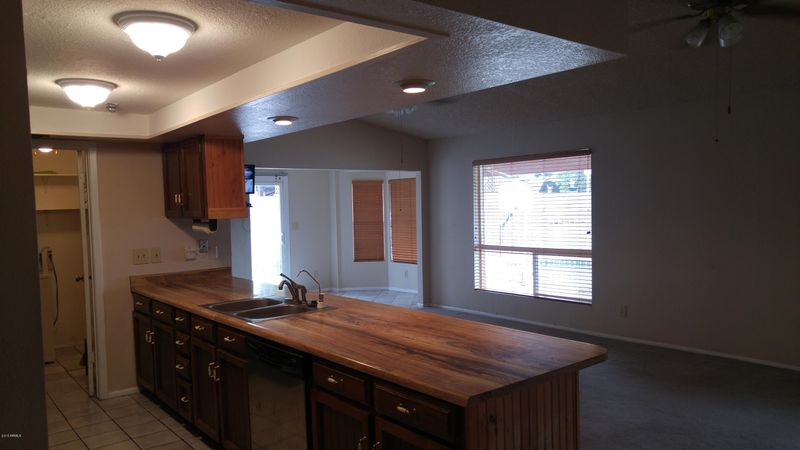 2207 S Extension Rd, Mesa, AZ 85210