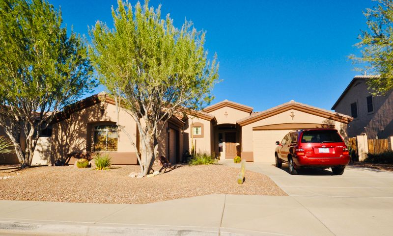 2207 S Valle Verde Cir, Mesa, AZ 85209