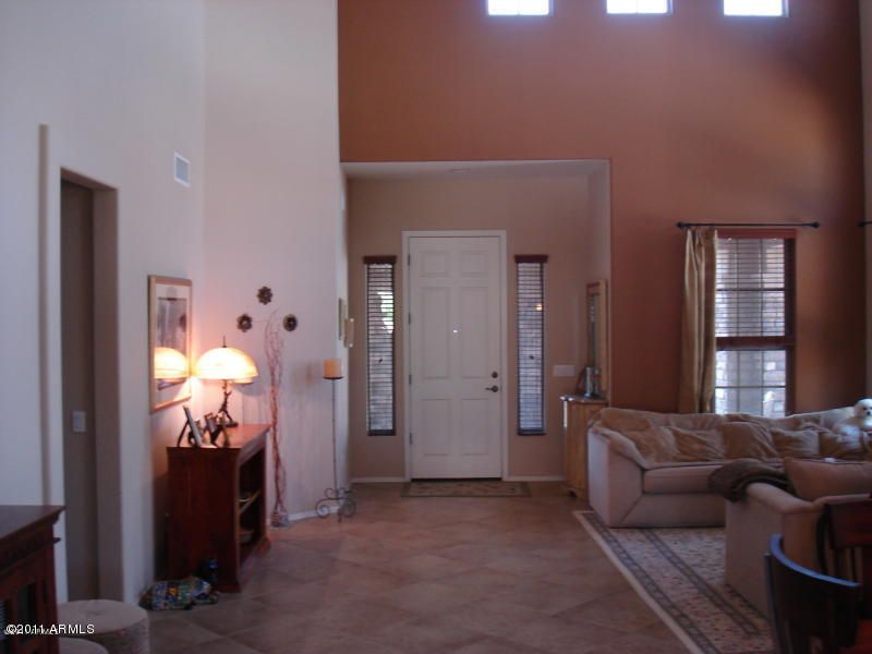 2207 W Oberlin Way, Phoenix, AZ 85085