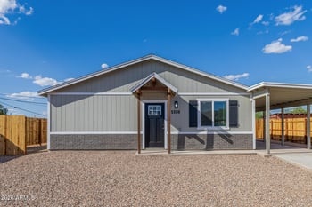 2208 Alta Vista Rd, Phoenix, AZ 85042