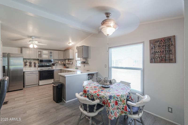 2208 Baseline Ave #40, Apache Junction, AZ 85120