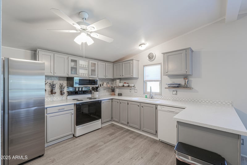 2208 Baseline Ave #40, Apache Junction, AZ 85120