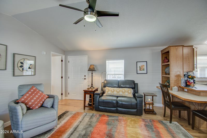 2208 Baseline Ave #7, Apache Junction, AZ 85120