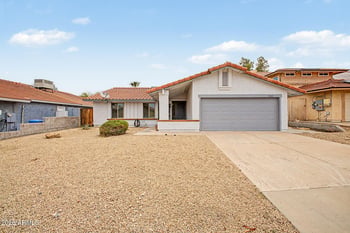 2208 E Hearn Rd, Phoenix, AZ 85022