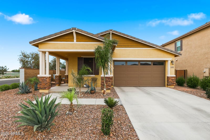 2208 Palmdale Ln, Gilbert, AZ 85298
