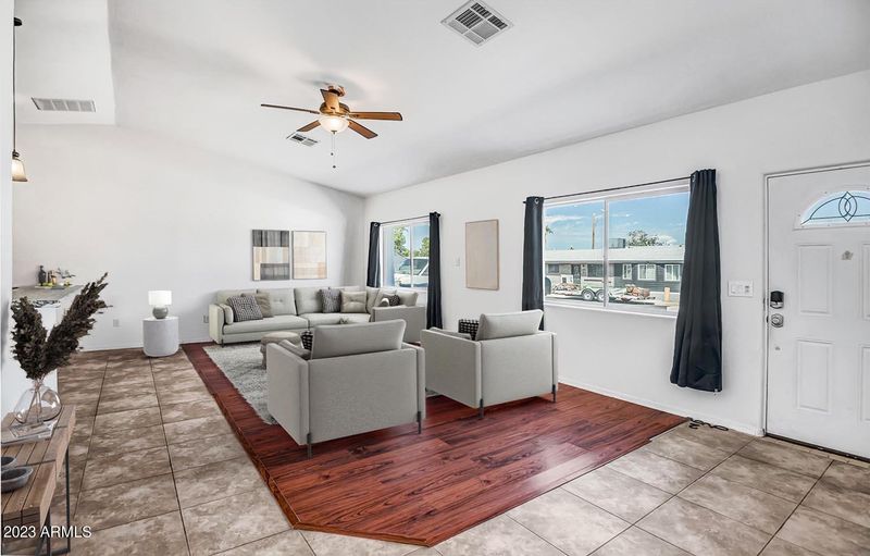 2209 E Vista Dr, Phoenix, AZ 85022