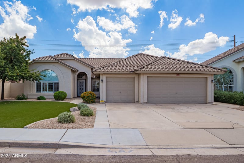 2209 Marquette Dr, Gilbert, AZ 85234