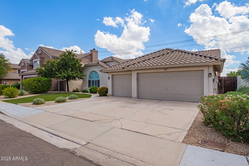 2209 Marquette Dr, Gilbert, AZ 85234