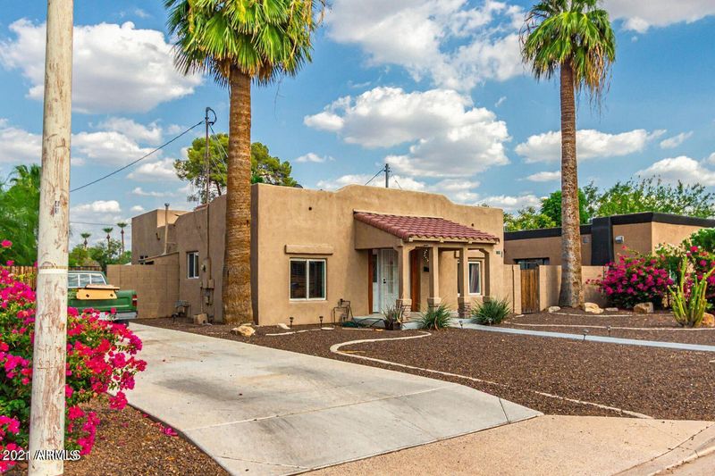 2209 N 25th Pl, Phoenix, AZ 85008