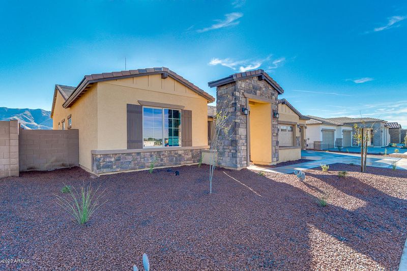 2209 W Allen St, Phoenix, AZ 85041