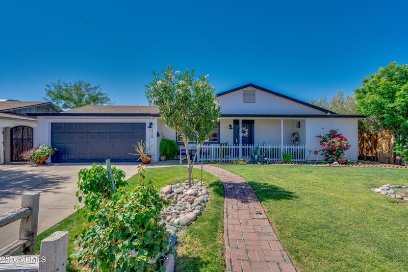 2209 W Edgewood Ave, Mesa, AZ 85202