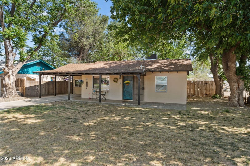 221 E Cavaness Ave, Wickenburg, AZ 85390