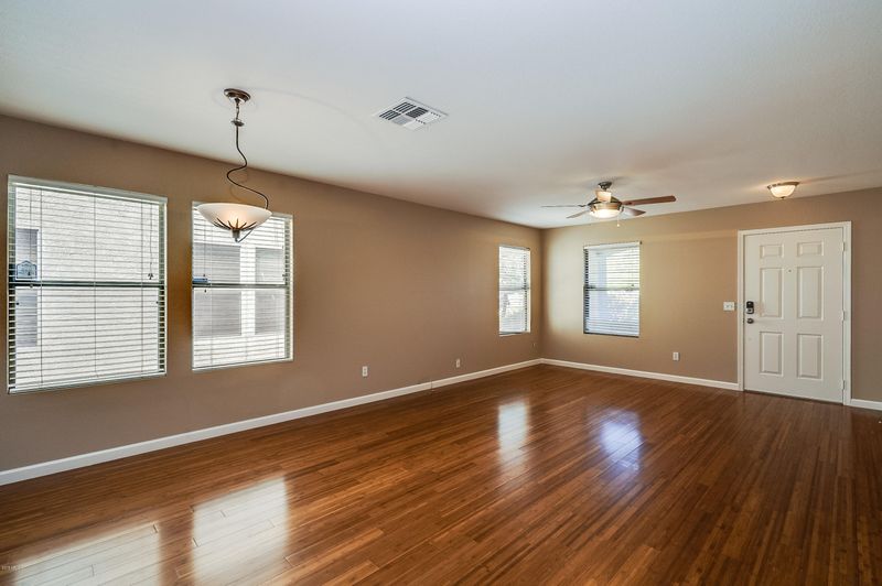 221 E Gwen St, Phoenix, AZ 85042