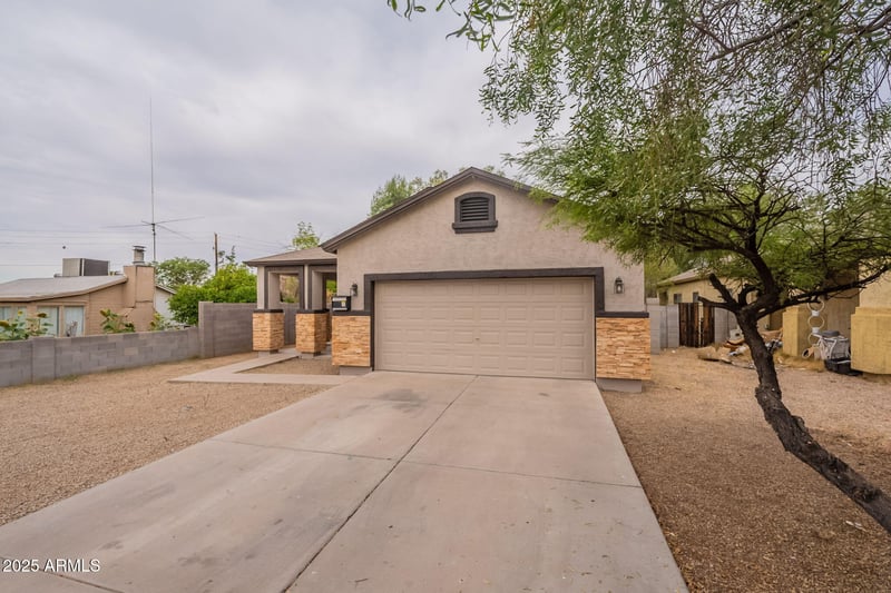 2210 27th Pl, Phoenix, AZ 85008