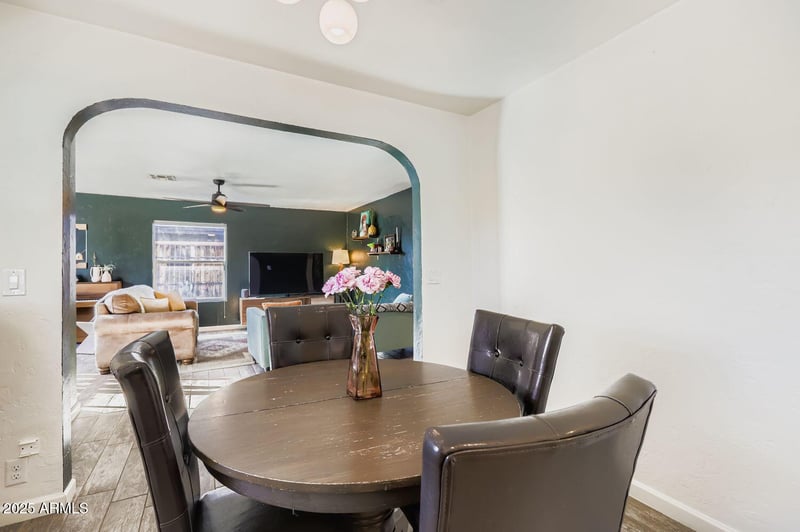 2210 Cambridge Ave, Phoenix, AZ 85006