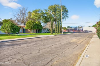 2210 Cambridge Ave, Phoenix, AZ 85006