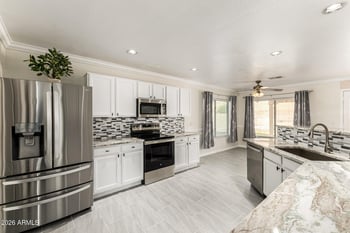 2210 Paraiso Dr, Phoenix, AZ 85024