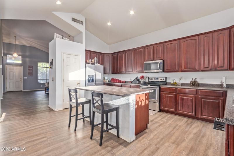 2210 S 105th Dr, Tolleson, AZ 85353