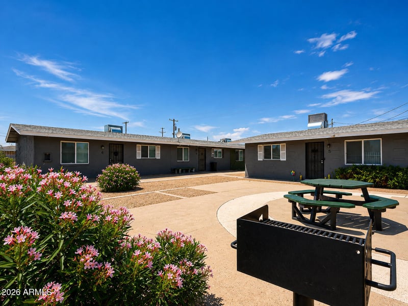 2210 Devonshire Ave, Phoenix, AZ 85015