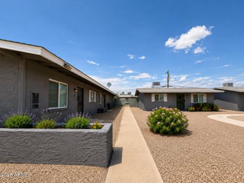 2210 Devonshire Ave, Phoenix, AZ 85015