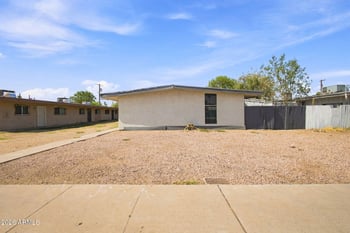 2210 Heatherbrae Dr, Phoenix, AZ 85015